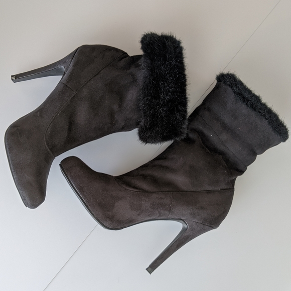 Kardashian Kollection Shoes - Kardashian Kollection Chicago ankle boots, sz 7